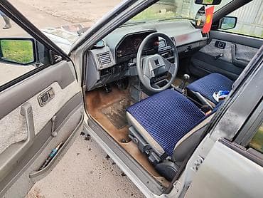Mazda 626: 1986 г., 2 л, Кол менен иштөөчү, Бензин, Хетчбек — 5