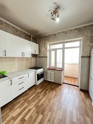 продается дом в новопокровке: 2 комнаты, 54 м², 106 серия улучшенная, 3 этаж, Евроремонт — 9