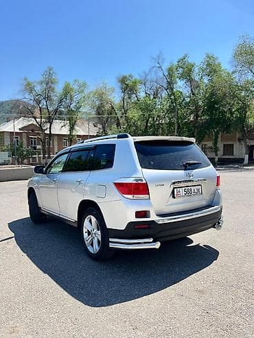 Toyota Highlander: 2011 г., 3.5 л, Бензин, Кроссовер — 6