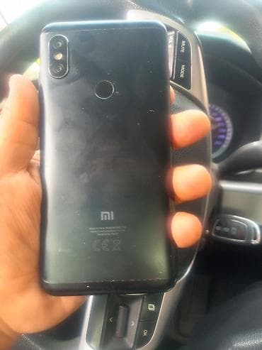 32: Xiaomi, Mi6, Б/у, 32 ГБ, цвет - Черный, 2 SIM — 2