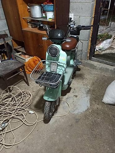 скутер электрон: Электроскутер ретро-стиля, мятный цвет - Электрический привод — 2