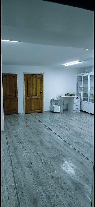 Продаю коммерческое помещение 59,4 м2, Уметалиева/Сыдыкова цокольный at lalafo.kg Продаю коммерческое помещение 59,4 м2, Уметалиева/Сыдыкова цокольный