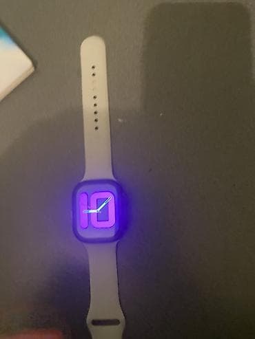 samsung 7: Смарт‑часы в стиле Apple Watch (корпус прямоугольный с закруглёнными — 2