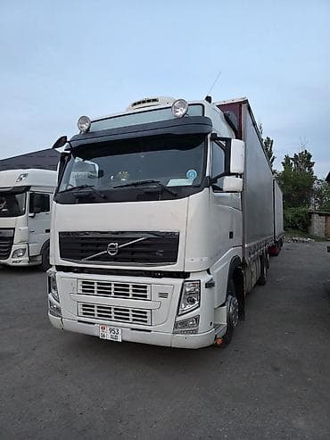 Тягач, Volvo, Тентованный