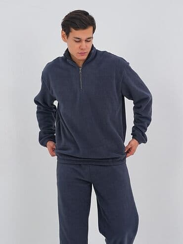 спортивная одежда мужская: Мужской спортивный костюм, однотонный черный. + - Комплект: свитшот — 10