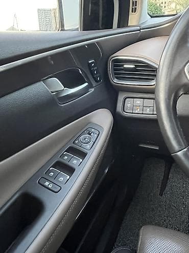 range rower: Hyundai Santa Fe: 2019 г., 2.2 л, Автомат, Дизель, Кроссовер — 4