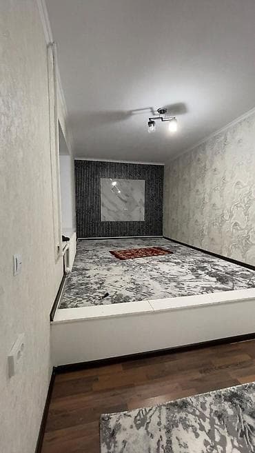 продаю дом ала тоо 1: 🏡 Срочно продаётся дом в Ала-Тоо-3 📍 Ближе к Магистрали 🛏 5 комнат 📐 — 7