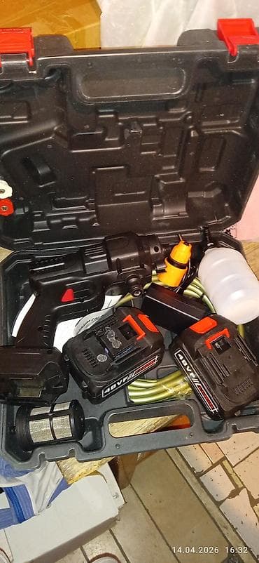 портатив: Аккумуляторная мини-мойка высокого давления в кейсе Компактная — 2