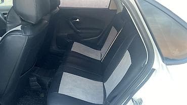 авто пол: Volkswagen Polo: 2013 г., Ручные, Бензин, Седан — 5