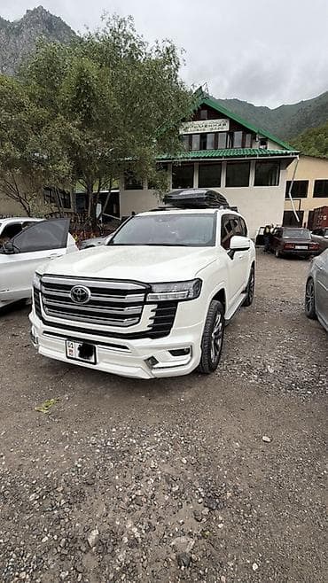 cruser: Toyota Land Cruiser: 2024 г., 4 л, Автомат, Бензин, Внедорожник — 1