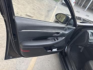 byd e5: Hyundai Sonata: 2021 г., 2 л, Гибрид, Седан — 4