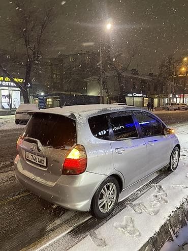 на аренду фит: Honda Fit: 2005 г., 1.3 л, Автомат, Хэтчбэк — 2