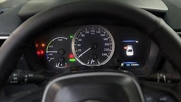 geely e5: Toyota Corolla: 2021 г., 1.8 л, Вариатор, Гибрид, Седан — 8