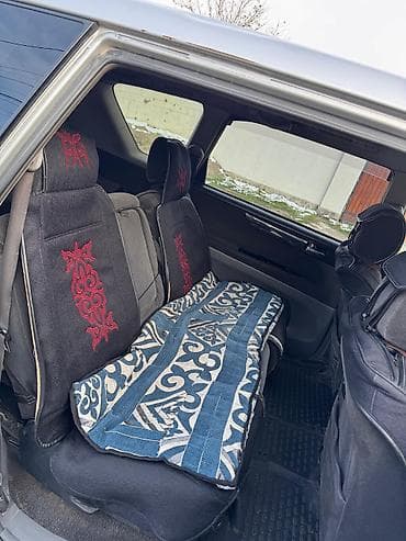 эшка 302: Toyota Ipsum: 2002 г., 2.4 л, Автомат, Газ, Вэн/Минивэн — 7