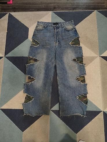 Мужская одежда: Джинсы Balenciaga Unisex с камуфляжными вставками - Модель: широкие — 1