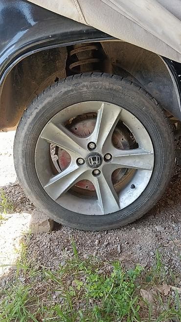 Колеса в сборе 185 / 60 / R 15, Зима, Комплект, Легковые, Литые at lalafo.kg Колеса в сборе 185 / 60 / R 15, Зима, Комплект, Легковые, Литые