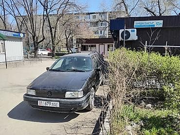 копот 124: Volkswagen Passat Variant: 1993 г., Ручные, Универсал — 1