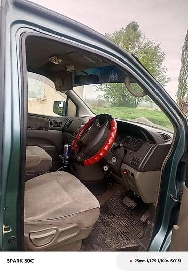 водный катер: Nissan Elgrand: 1998 г., 3.2 л, Автомат, Дизель, Минивэн — 5