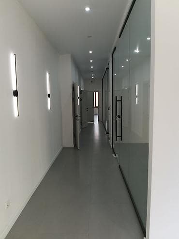vefa: Аренда офисов, 130 м², В жилом комплексе, С отдельным входом, С отдельным сан узлом, С системой безопасности — 1