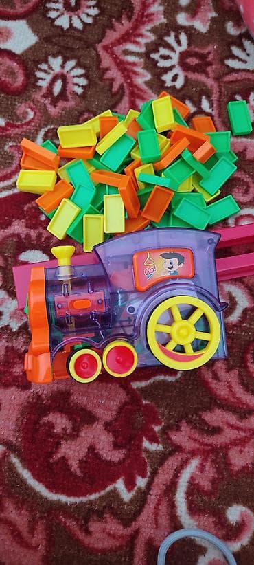 Оюнчуктар: Игрушка детская,паравозик хорошом состояние. 850 сом — 7
