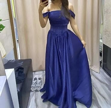 Вечернее платье, Длинная модель, Тафта, С рукавами, Шлейф, Корсет, M
