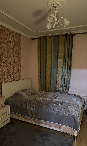 Двуспальная кровать, С мягким изголовьем, длина - 200 см