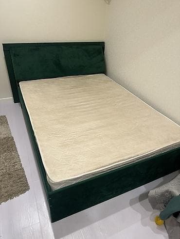 Двуспальная кровать, С мягким изголовьем, длина - 200 см — 1