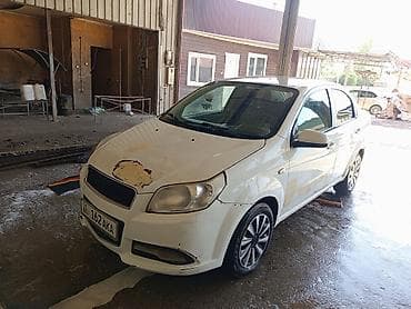 санота машина: Продается компактный седан белого цвета. Основные характеристики: - — 3