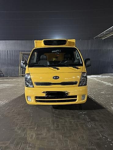 холодильник авто: Kia BONGO: 2017 г., 2.2 л, Механика, Дизель, Фургон — 1