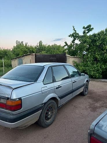ом 606: Volkswagen Passat: 1989 г., 1.8 л, Механика, Бензин, Седан — 2