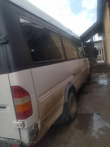 форма манчестер юнайтед: Mercedes-Benz Sprinter 412 CDI пассажирский/грузопассажирский — 8