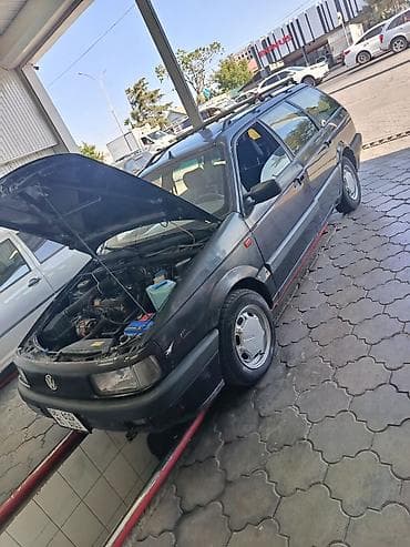 pass: Volkswagen Passat Variant: 1992 г., Механика, Универсал — 7
