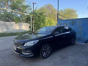 Продажа авто: GAC Trumpchi GA5 (емблема GAC), черный седан бизнес-класса. Кузов и — 2