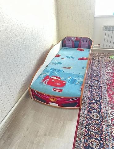 Балдар гарнитуралары: Унаа түрүндөгү керебет, Колдонулган, Башка материал — 1