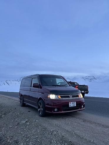 b class: Honda Stepwgn: 2003 г., Минивэн — 6