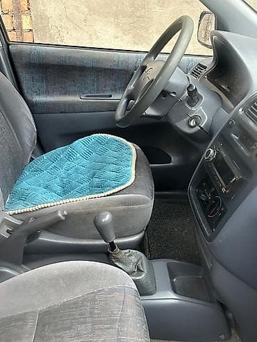 55 amg: Toyota Picnic: 1997 г., 2 л, Механика, Бензин, Минивэн — 7