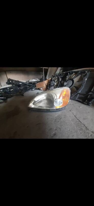 фори: Хонда Цивик форио 
фара — 1