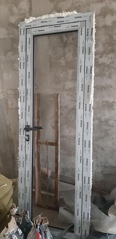 пластмасс: Алюминиевые перегородки окна двери и витражи Алюминий является высоко — 8