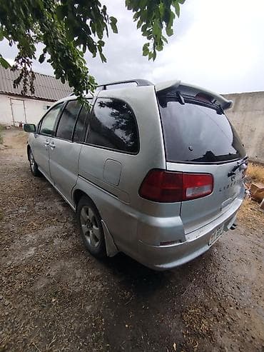 Унаа: Nissan Liberty: 2001 г., 2 л, Вариатор, Бензин, Вэн/Минивэн — 3