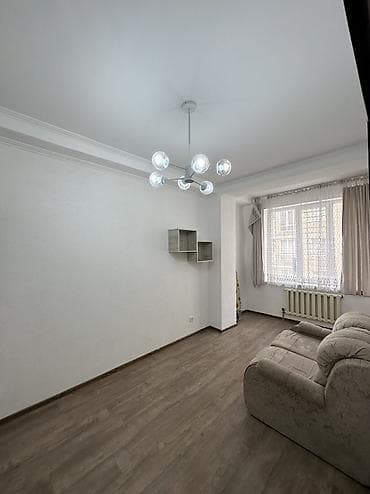 прадаются квартира: 1 комната, 28 м², Элитка, 3 этаж, Косметический ремонт — 1