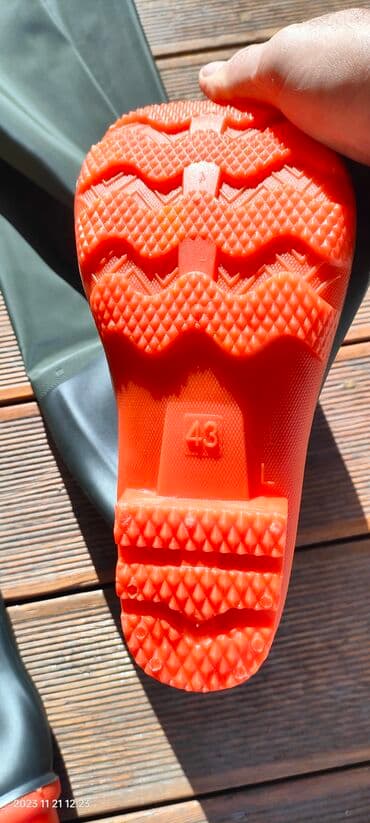 прибор ночного видения для охоты бу: Продаю полукомбинезон для рыбалки, охоты. Новый, Китай — 2