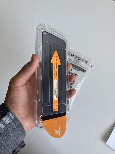 очки на заказ: Шаблон‑фиксатор для точной поклейки защитного стекла на смартфон - — 3