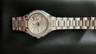 level up gb001: Женские наручные часы Guess - Корпус и браслет из нержавеющей стали — 2