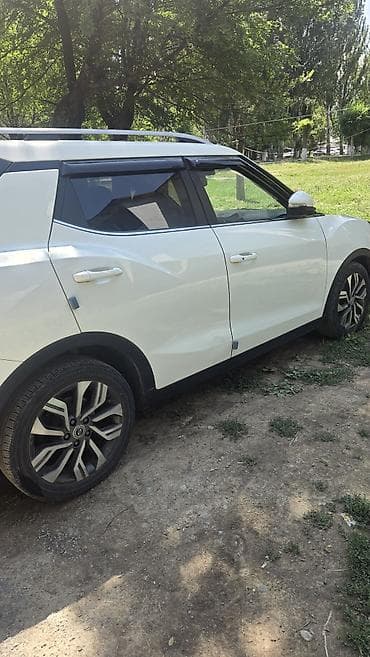 Транспорт: Ssangyong Tivoli: 2018 г., 1.6 л, Автомат, Дизель, Кроссовер — 3