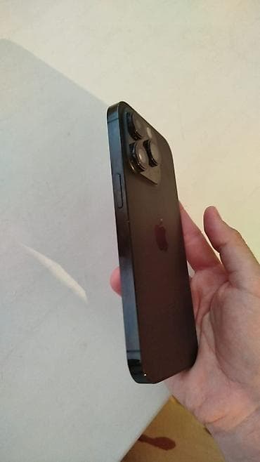 16 pro: IPhone 14 Pro, Черный, 83 % — 1