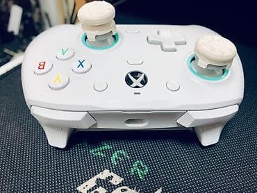 Геймпад Gamesir G7 SE - это проводной контроллер, который обеспечивает — 4