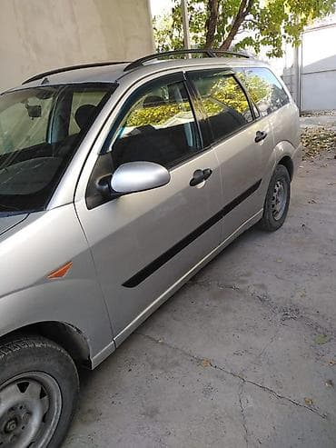 крыло на степ вагон: Ford Focus: 2001 г., Механика, Бензин, Универсал — 2