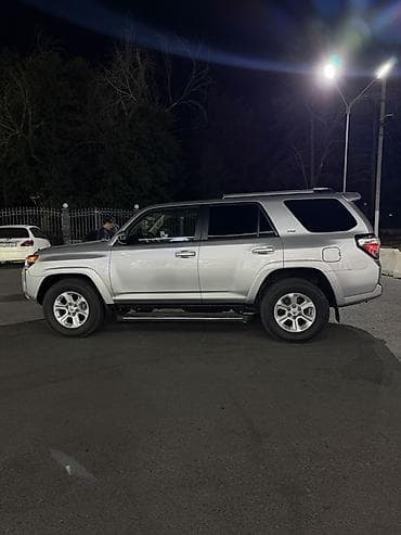 делаю: Toyota 4Runner: 2021 г., 4 л, Автомат, Бензин, Внедорожник — 3