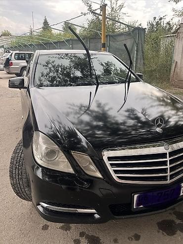 matiz 2: Mercedes-Benz E-Class: 2010 г., 1.8 л, Автомат, Бензин, Седан — 5