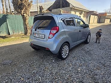 кыргызстан авторынок ош: Chevrolet Spark: 2016 г., 1.2 л, Автомат, Бензин, Лифтбек — 3